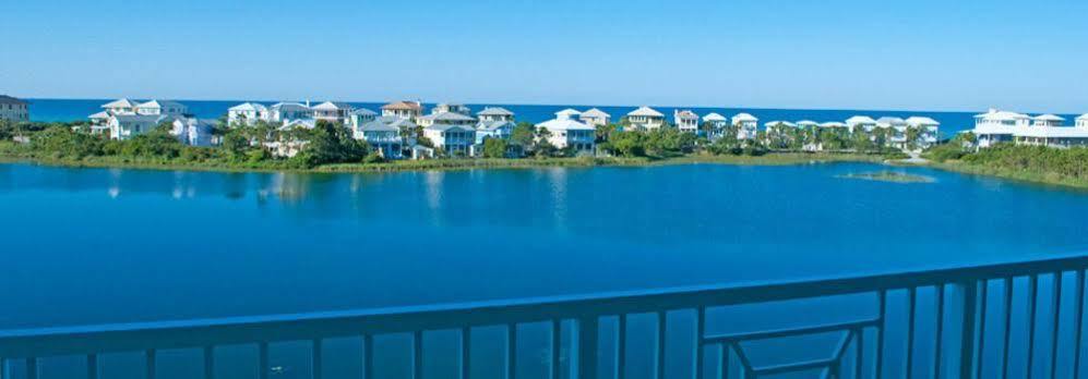 Carillon Beach Resort Inn Розмари-Бич Экстерьер фото